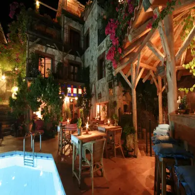 Fidanka Houses, +12