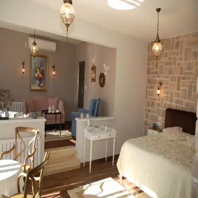 Ağva Beyaz Ev Hotel, +18