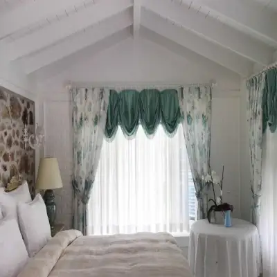 Lola 38 Hotel