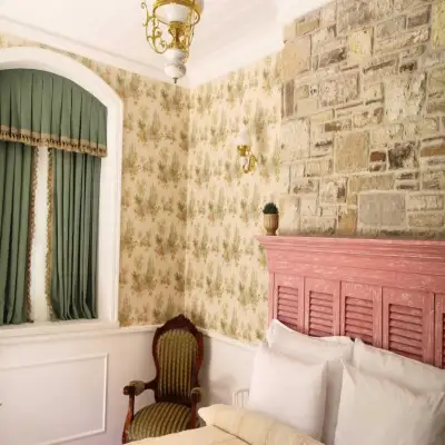 Lola 38 Hotel
