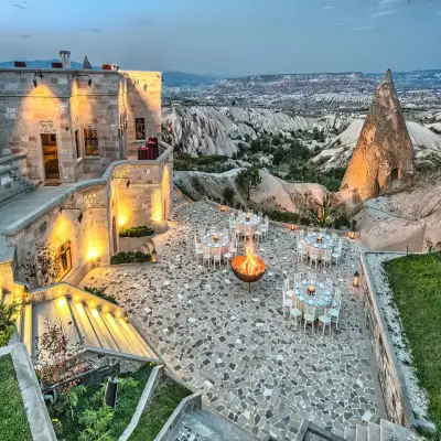 Museum Hotel, +16