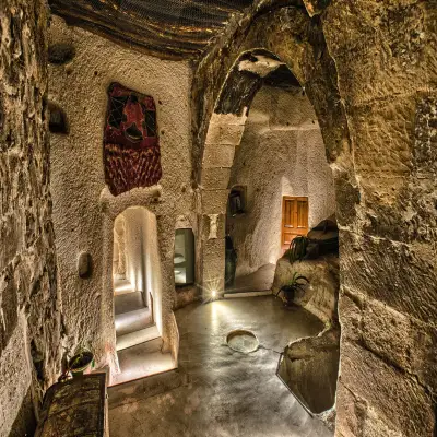 Museum Hotel, +16