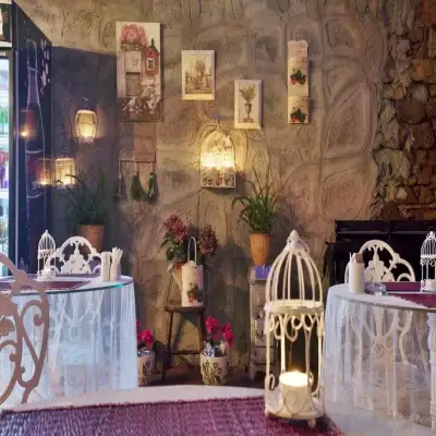 Ada Palas Hotel, +12