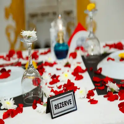 Ada Palas Hotel, +12
