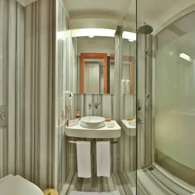 Senatus Hotel