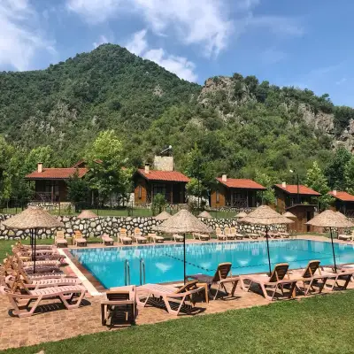 Bağdat Resort Otel - Kütük Evler