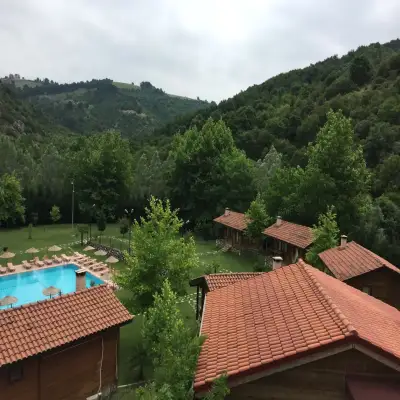 Bağdat Resort Otel - Kütük Evler