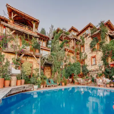 Fidanka Houses, +12