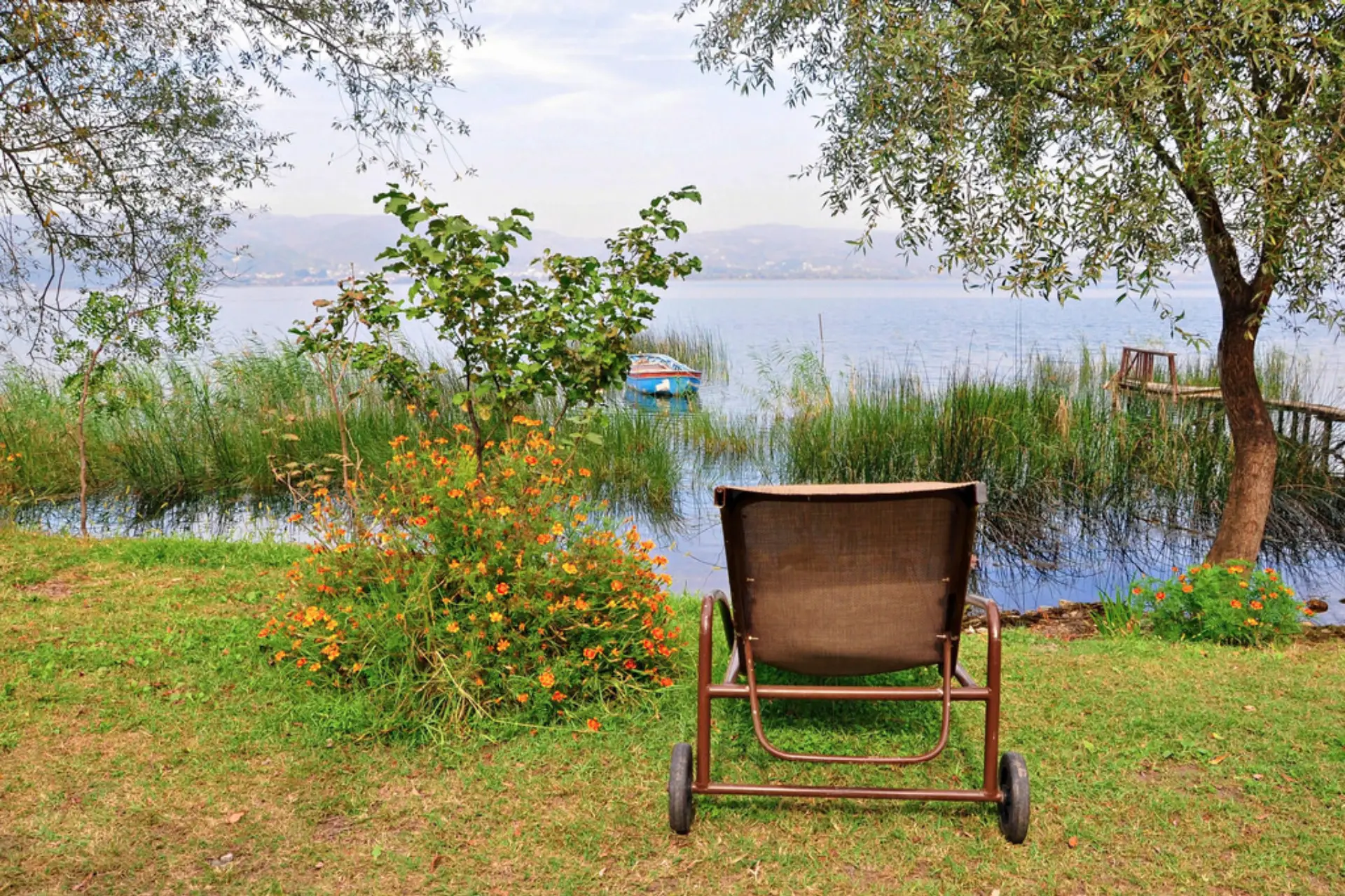 Great Hotels by the Lake