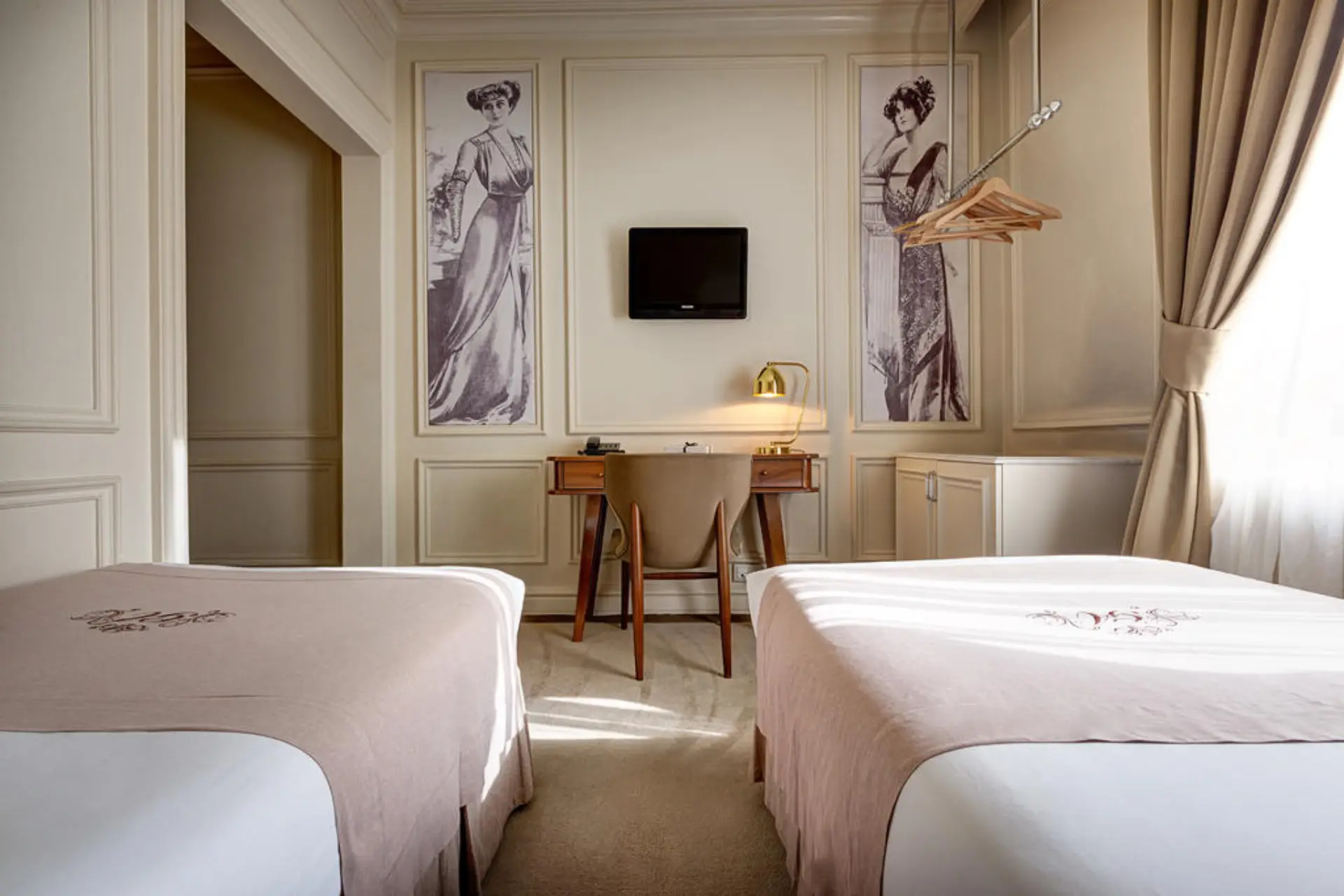Authentic City Hotels