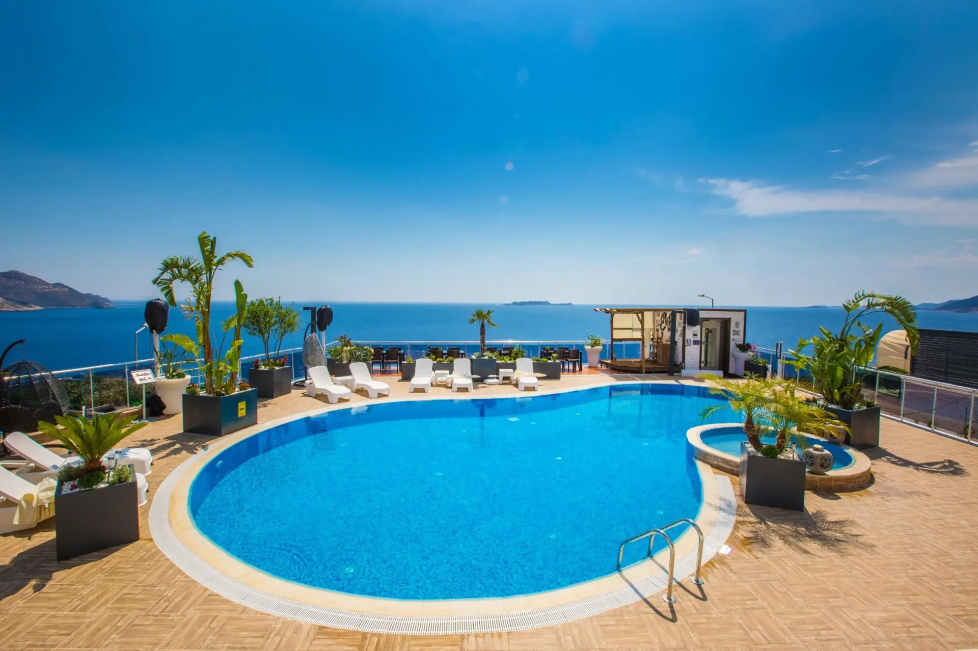 Hotels with Jacuzzi in Kas