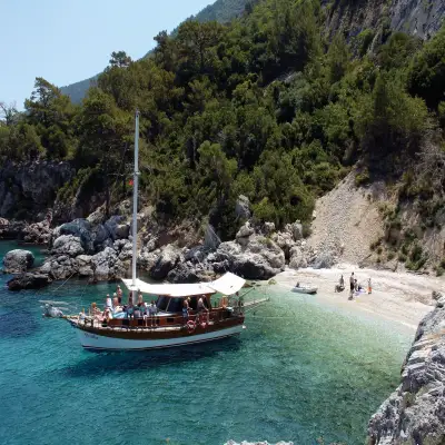 Emel Pension Güzelçamlı