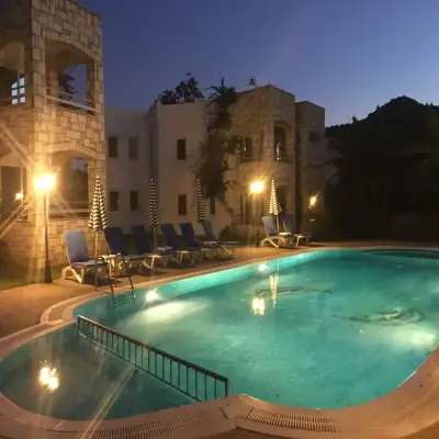 Sun Garden Apart