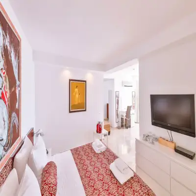 Gardenia Hotel, +12