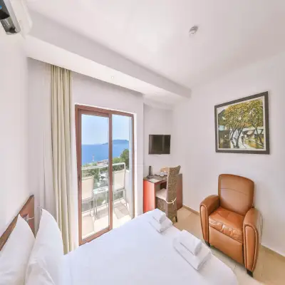 Gardenia Hotel, +12