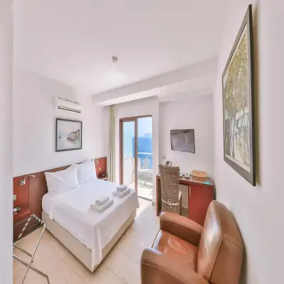 Gardenia Hotel, +12