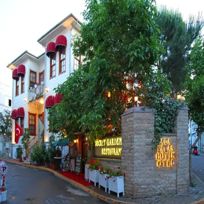 Ada Palas Hotel, +12