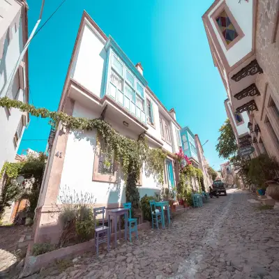 Güle Cunda