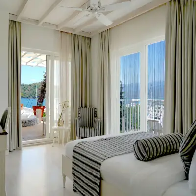 Yacht Classic Hotel, +12
