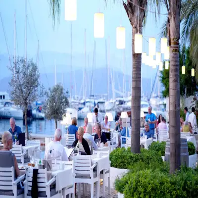 Yacht Classic Hotel, +12