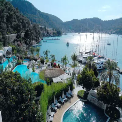 Yacht Classic Hotel, +12