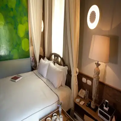 Alavya Hotel