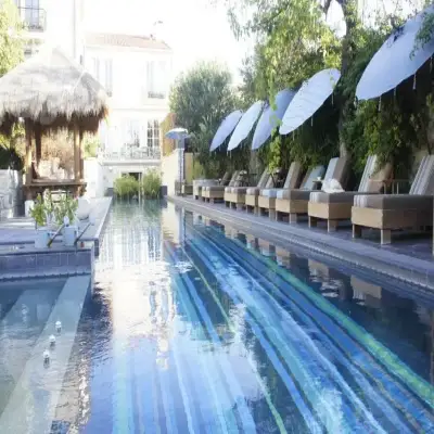 Alavya Hotel