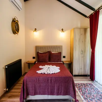 Bağdat Resort Otel - Kütük Evler