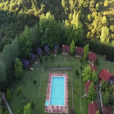 Bağdat Resort Otel - Kütük Evler