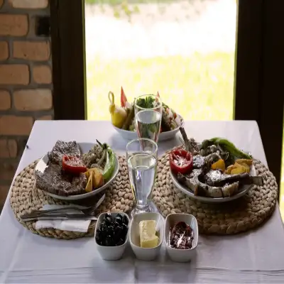 Bağdat Resort Otel - Kütük Evler