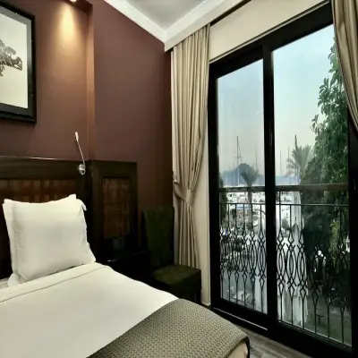 Resa Hotel