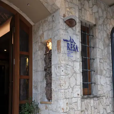 Resa Hotel