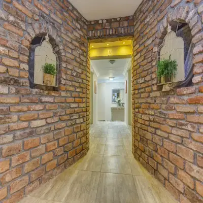 Greenline Guest House, +12