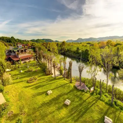 Greenline Guest House, +12
