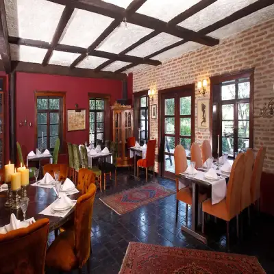 Manici Kasrı Hotel, Yeşilyurt Köyü