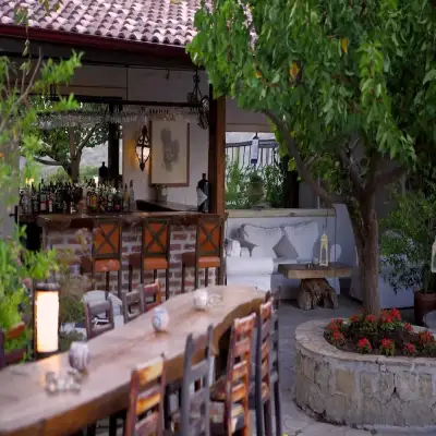 Manici Kasrı Hotel, Yeşilyurt Köyü