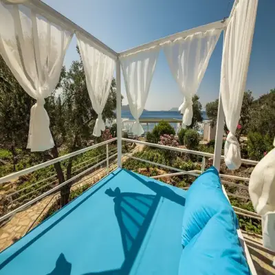 Blanca Beach, Hidayet'in Yeri