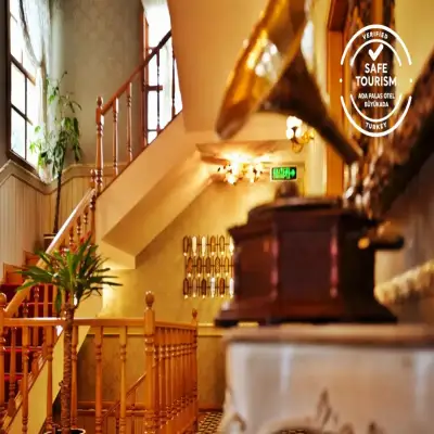 Ada Palas Hotel, +12