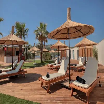 Anda Beach & Rooms, +12