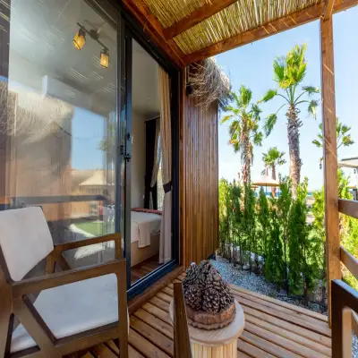 Anda Beach & Rooms, +12