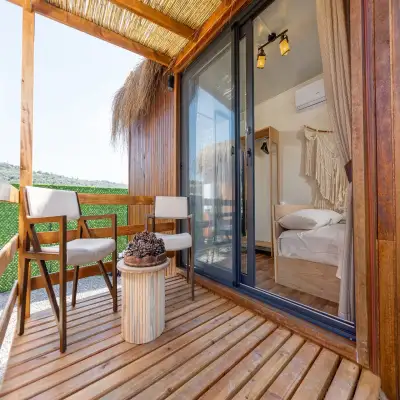 Anda Beach & Rooms, +12