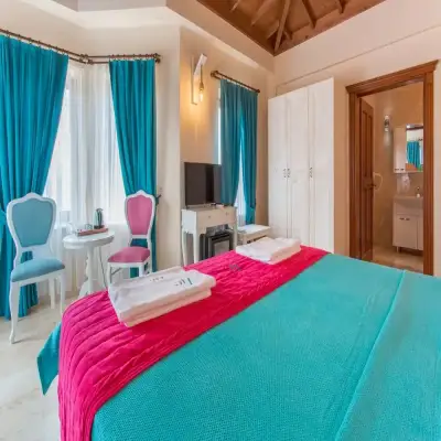 Hillcity Hotel, +16
