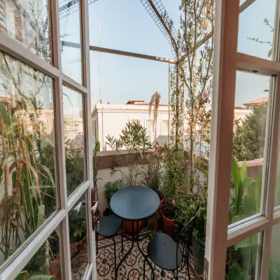 Gümrük Hotel, +14