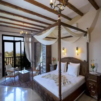 Mandarin & Mango Hotel,+12