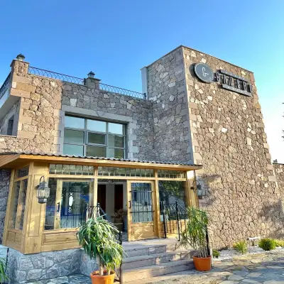 Gazebo Hotel, Sivrice +12