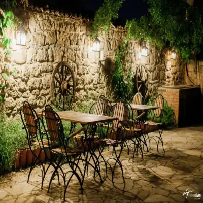 Hünnaphan Hotel, Adatepe
