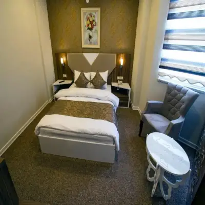Kars-i Sirin Hotel