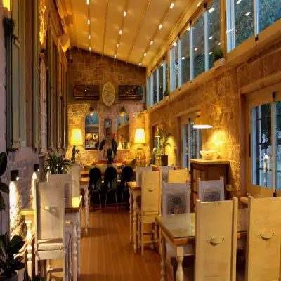 İna Cunda Art Hotel, +12