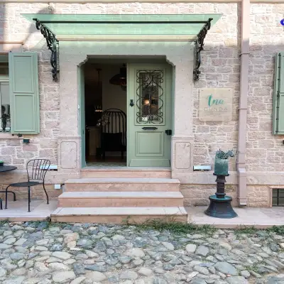 İna Cunda Art Hotel, +12