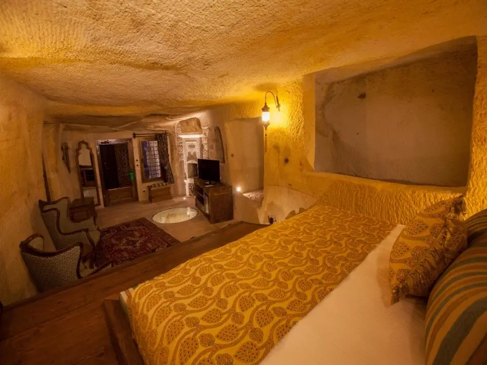 Royal Cave Suites
